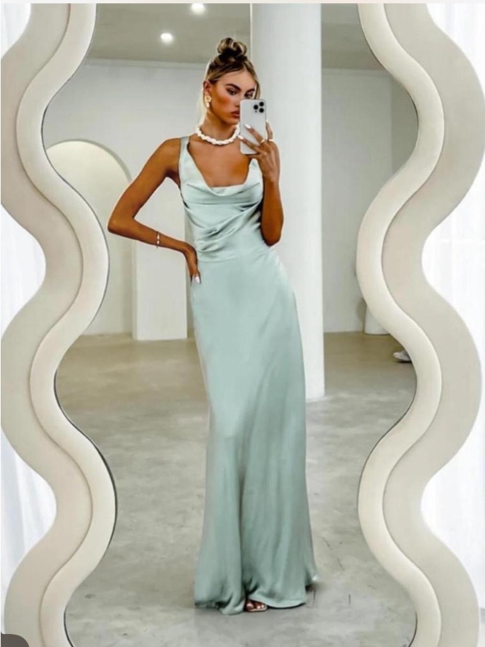 Selfie Leslie here comes the sun Sitara Tied Back Maxi Dress